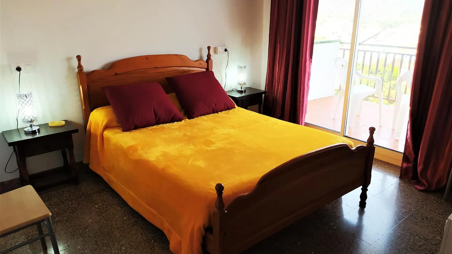 Villa Marval Llanca Apartment