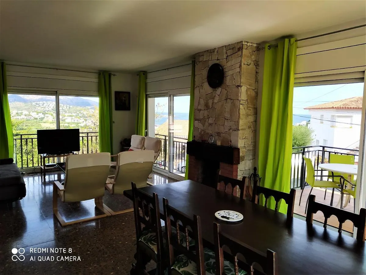 Villa Marval Llança